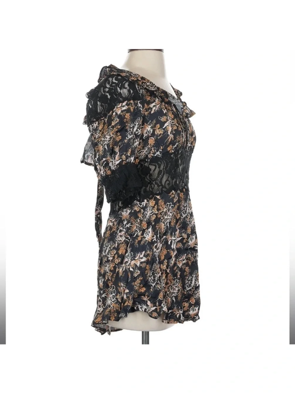 Free People Lucie Mini Dress Black Floral Lace Open Back Boho Size 2 NWT